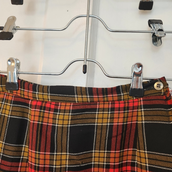 🍂60's Autumnal Plaid Skirt🍂 - Picture 4 of 7